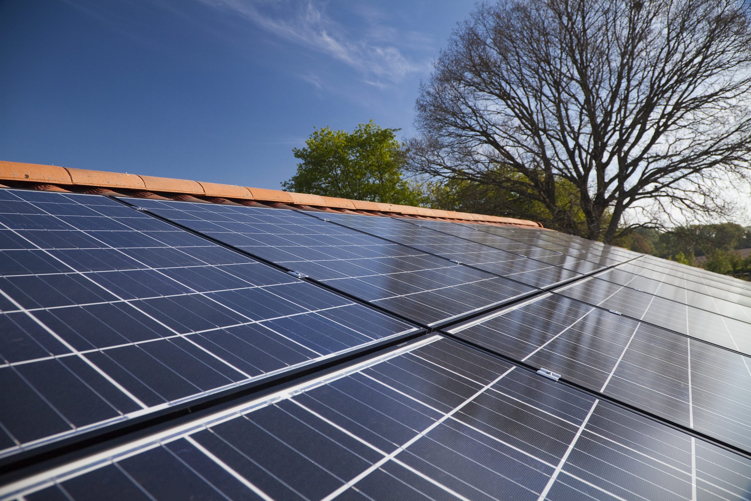 découvrez les pièges et arnaques fréquentes liés aux installations solaires. protégez-vous des escroqueries en matière d'énergie renouvelable et apprenez à identifier les offres douteuses pour investir en toute sécurité dans le solaire.