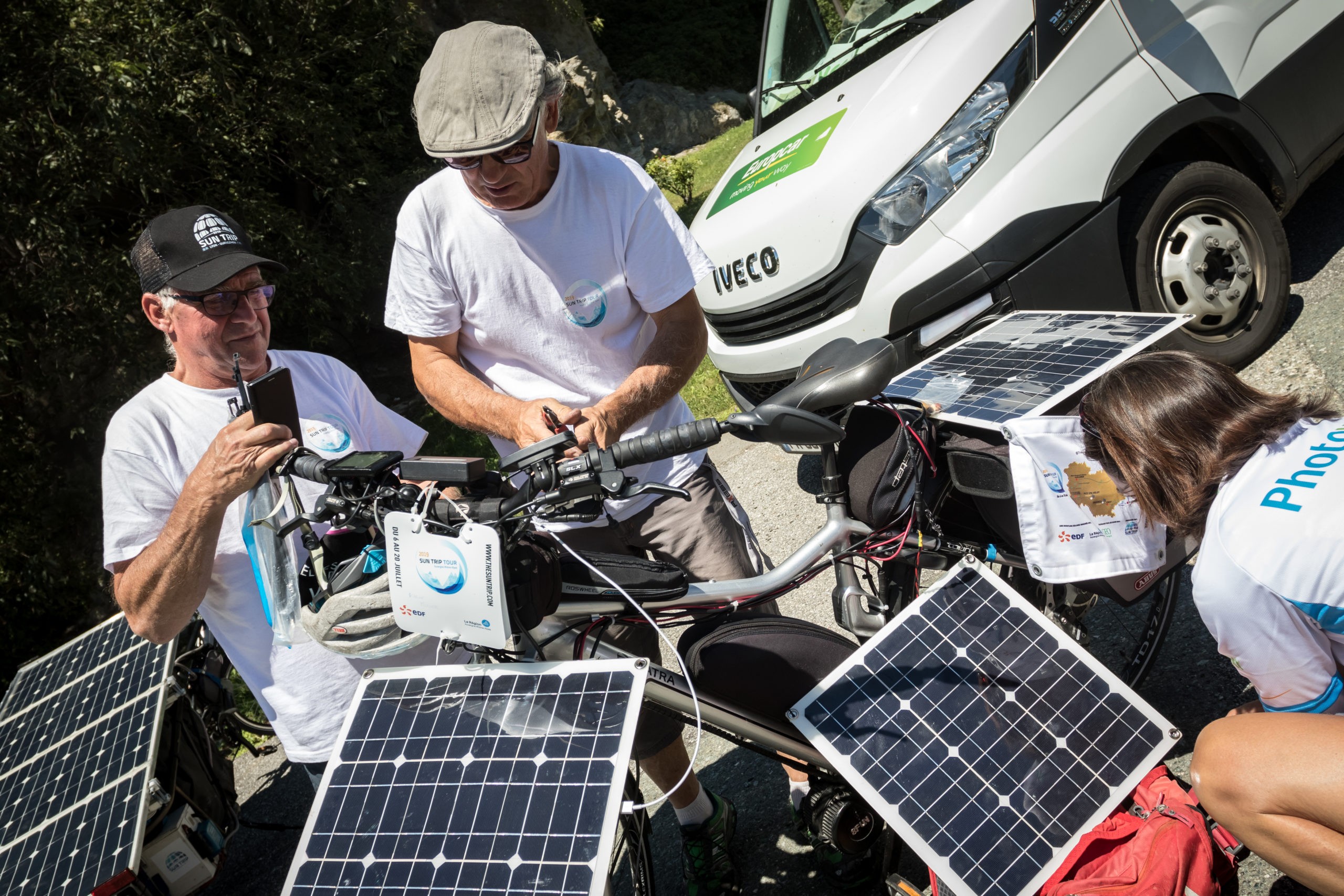 découvrez notre association solaire, dédiée à promouvoir l'énergie solaire et ses bénéfices écologiques. rejoignez-nous pour sensibiliser, éduquer et transformer notre communauté vers un avenir durable grâce aux énergies renouvelables.