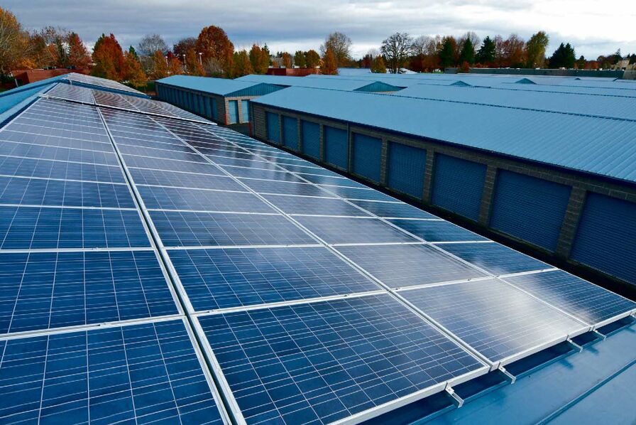 découvrez notre assurance photovoltaïque, conçue pour protéger votre installation solaire contre les dommages, les aléas climatiques et garantir un fonctionnement optimal, tout en maximisant votre investissement énergétique.