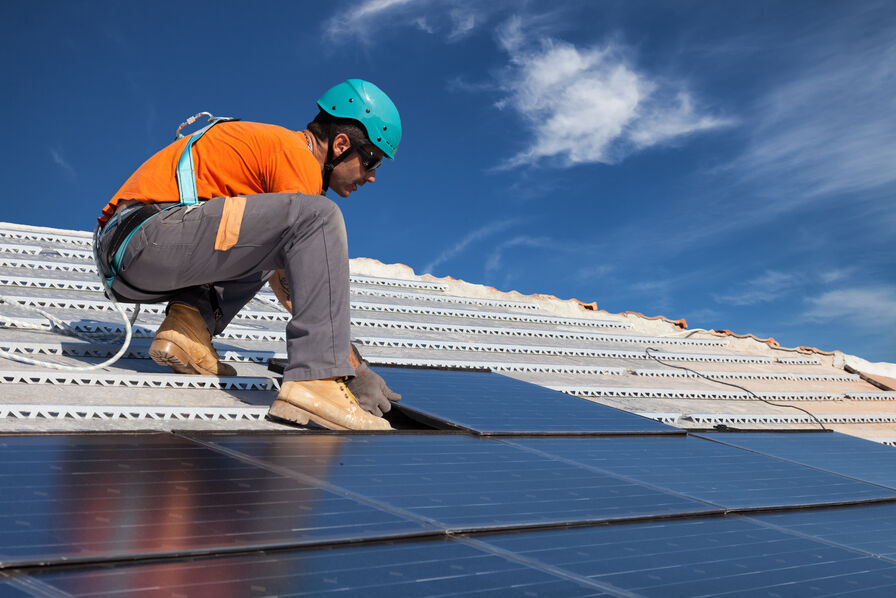 découvrez l'assurance photovoltaïque, une protection essentielle pour vos installations solaires. protégez votre investissement contre les risques tels que les dommages, le vol et les pannes, tout en garantissant un rendement optimal de votre production d'énergie renouvelable.