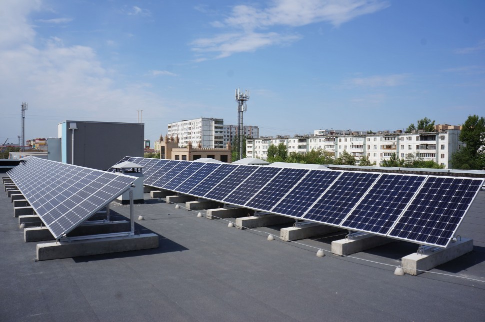 découvrez comment réaliser votre propre installation solaire grâce à l'autoconstruction. profitez des conseils, des guides pratiques et des astuces pour maximiser l'efficacité énergétique de votre maison tout en réduisant votre impact environnemental. lancez-vous dans cette aventure écologique et économisez sur vos factures d'électricité !