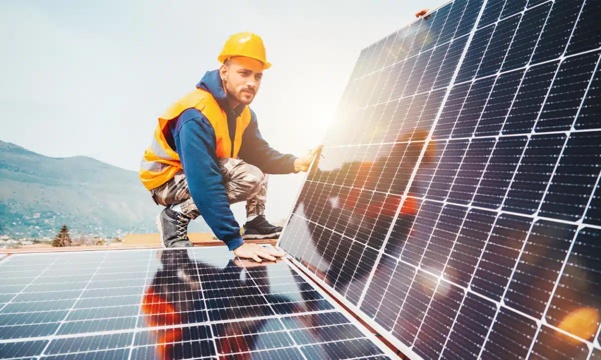 découvrez les avantages et les inconvénients des panneaux solaires. informez-vous sur leurs bénéfices environnementaux, économies d'énergie et les défis liés à leur installation. une analyse complète pour vous aider à prendre la meilleure décision pour votre maison.
