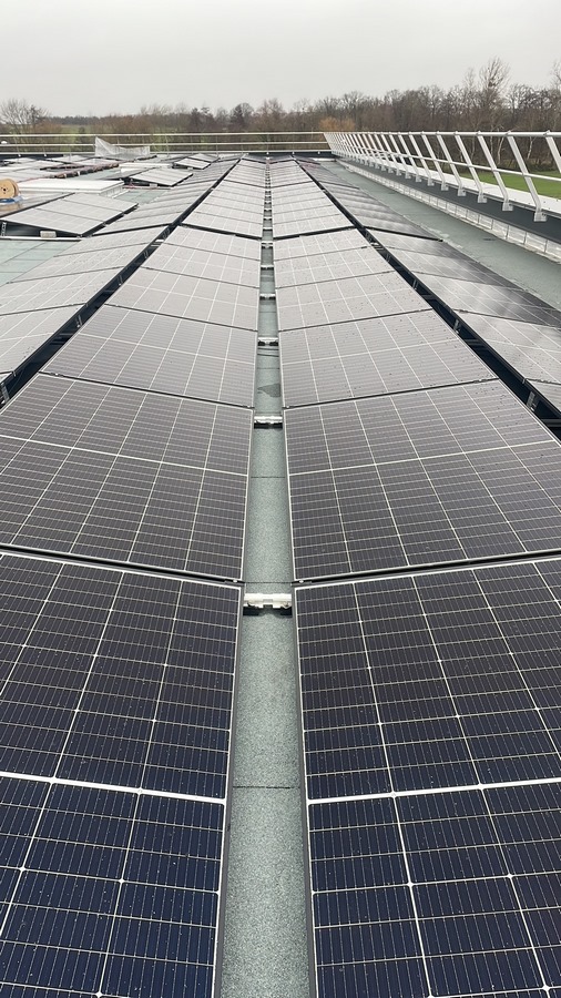 découvrez les nombreux avantages des panneaux photovoltaïques en alsace, un choix écologique et économique pour produire votre propre électricité. profitez de subventions, réduisez vos factures d'énergie et contribuez à la transition énergétique tout en valorisant votre patrimoine.