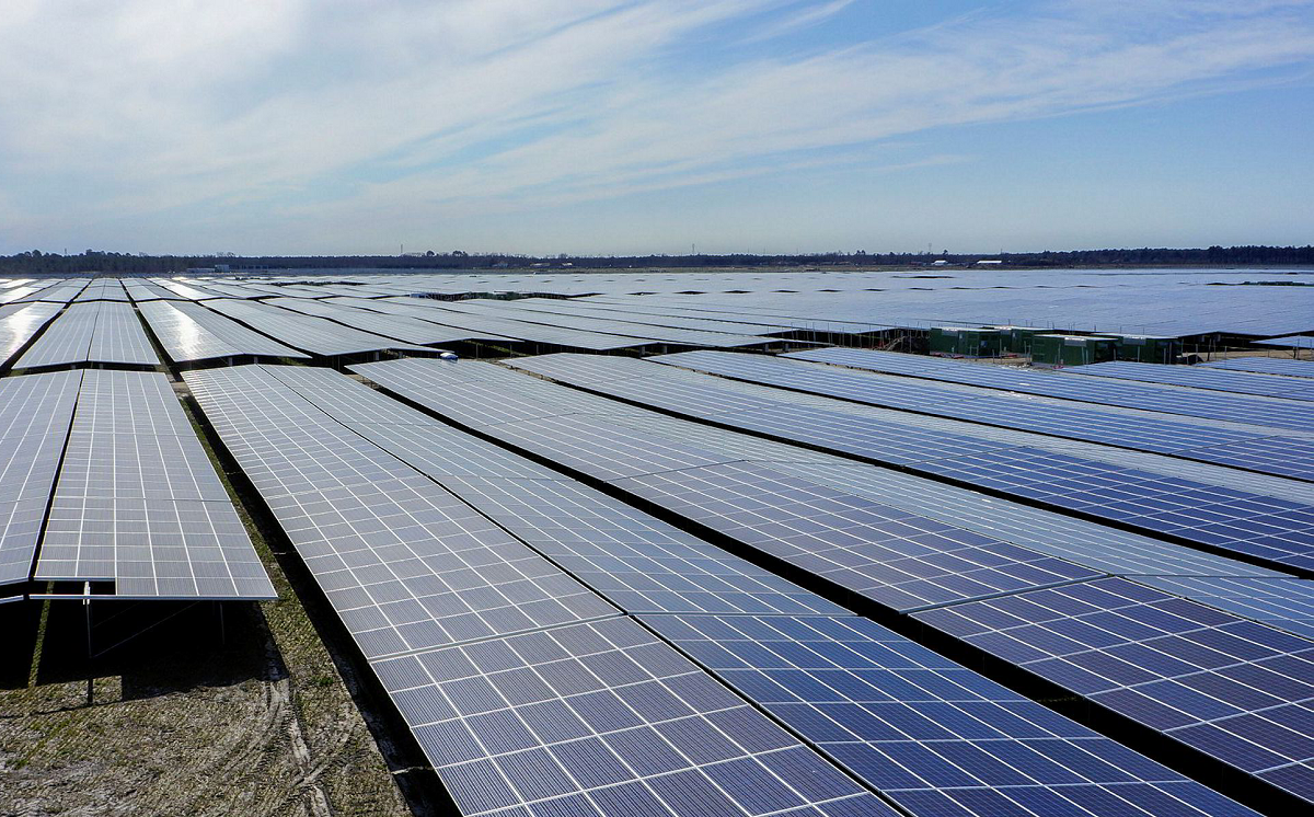 découvrez les enjeux et les opportunités de l'avenir photovoltaïque en europe. explorez comment cette énergie renouvelable transforme le paysage énergétique, favorise la durabilité et répond aux défis climatiques actuels.