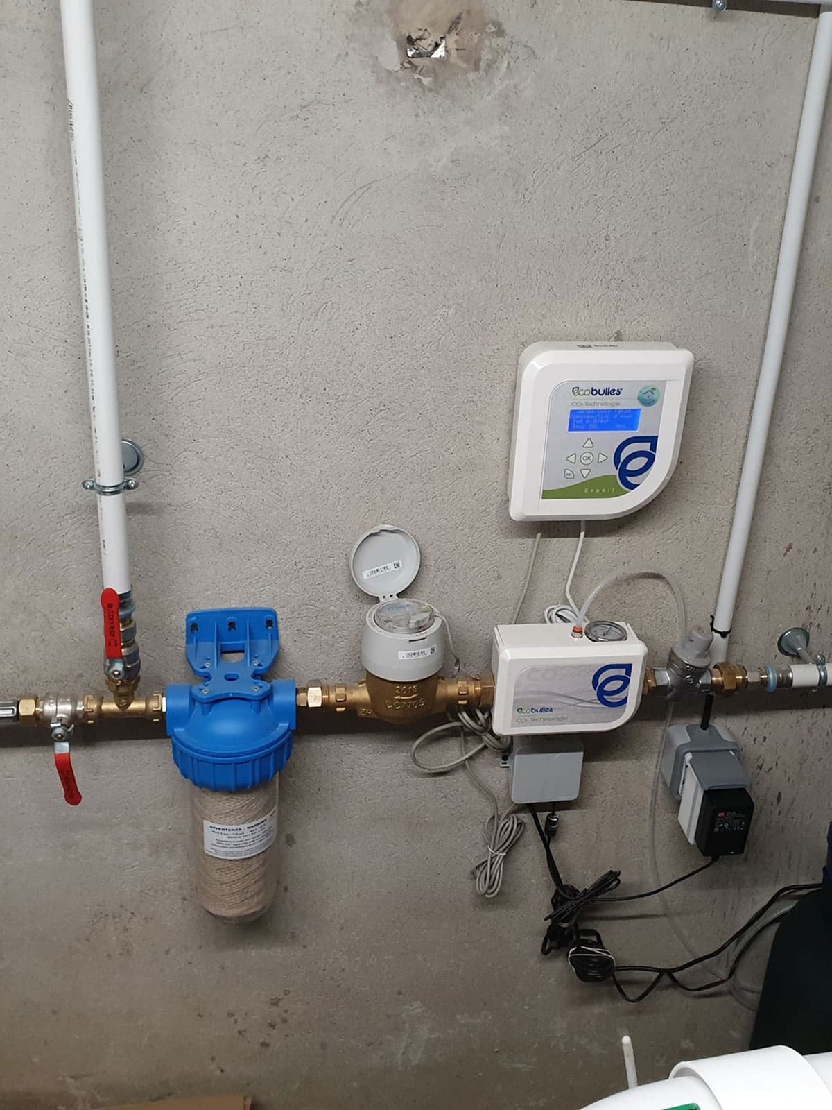 découvrez les avis sur l'adoucisseur d'eau dropson, un appareil performant qui améliore la qualité de l'eau de votre foyer. grâce à ses technologies innovantes, réduisez le calcaire et profitez d'une eau douce pour le bien-être de votre famille et la durabilité de vos installations.