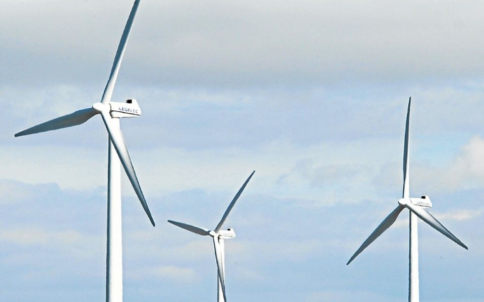 découvrez les derniers avis sur les éoliennes : avantages, inconvénients, et impact environnemental. informez-vous sur les performances, l'efficacité et les opinions des utilisateurs pour faire le bon choix en matière d'énergie renouvelable.