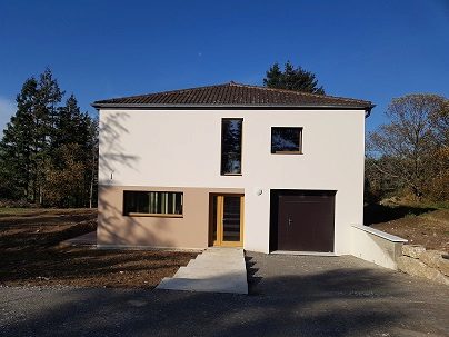 découvrez notre guide complet sur les avis concernant les maisons passives. apprenez-en plus sur les avantages, les retours d'expérience des propriétaires et les aspects techniques qui rendent ces habitations écologiques et économes en énergie.