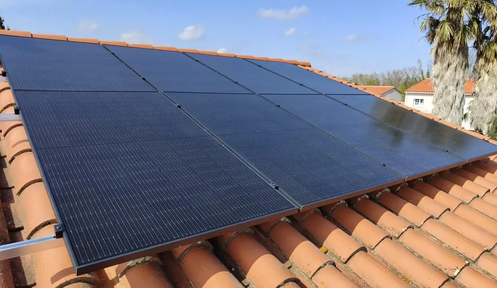 découvrez notre guide complet sur les avis concernant les panneaux solaires. informez-vous sur les expériences des utilisateurs, les avantages et inconvénients, ainsi que les meilleures marques pour faire le choix qui vous convient. éclairez votre décision d'investissement dans l'énergie solaire dès aujourd'hui.