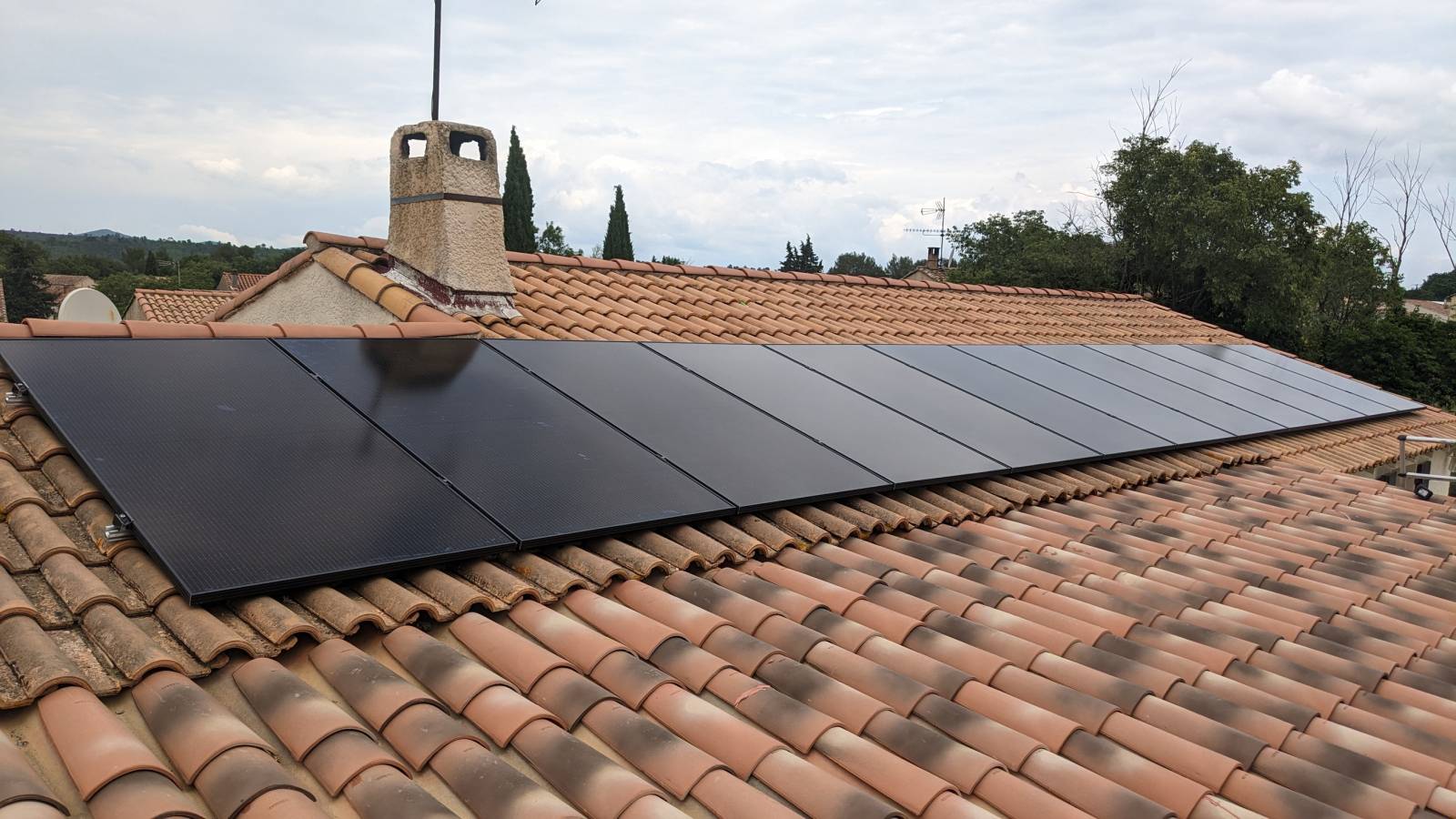 découvrez les avis sur les panneaux photovoltaïques pour faire le meilleur choix pour votre installation solaire. informez-vous sur les performances, les avantages et les inconvénients afin d'optimiser votre investissement énergétique.