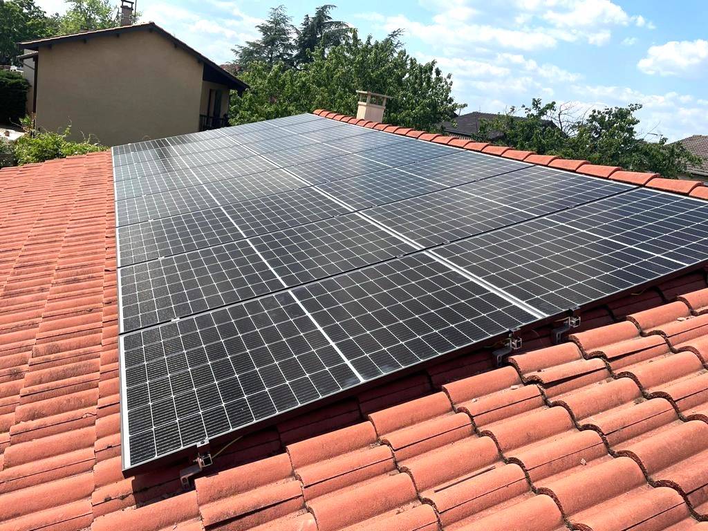 découvrez notre guide complet sur les avis photovoltaïques : analyses, retours d'expérience et conseils pratiques pour choisir la meilleure solution d'énergie solaire adaptée à vos besoins.