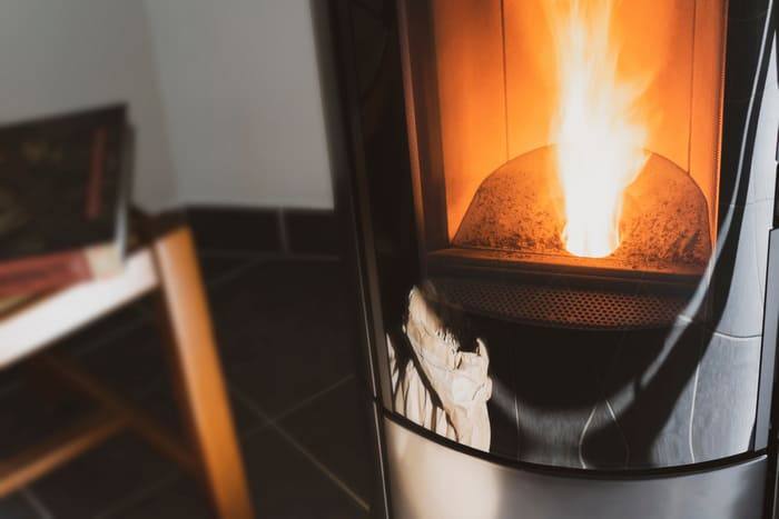 découvrez notre guide complet sur les avis concernant les poêles à granulés. comparez les performances, l'efficacité et les retours d'expérience des utilisateurs pour faire le meilleur choix pour votre chauffage.