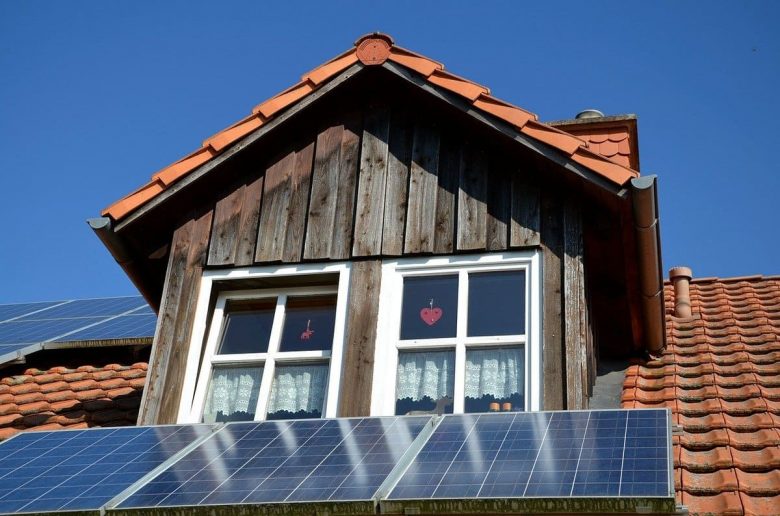 découvrez notre analyse complète des avis sur les toitures photovoltaïques en 2019. cette guide vous aidera à faire le bon choix pour votre projet d'énergie solaire, en tenant compte des retours d'expérience utilisateurs, des innovations technologiques et des performances des installations.