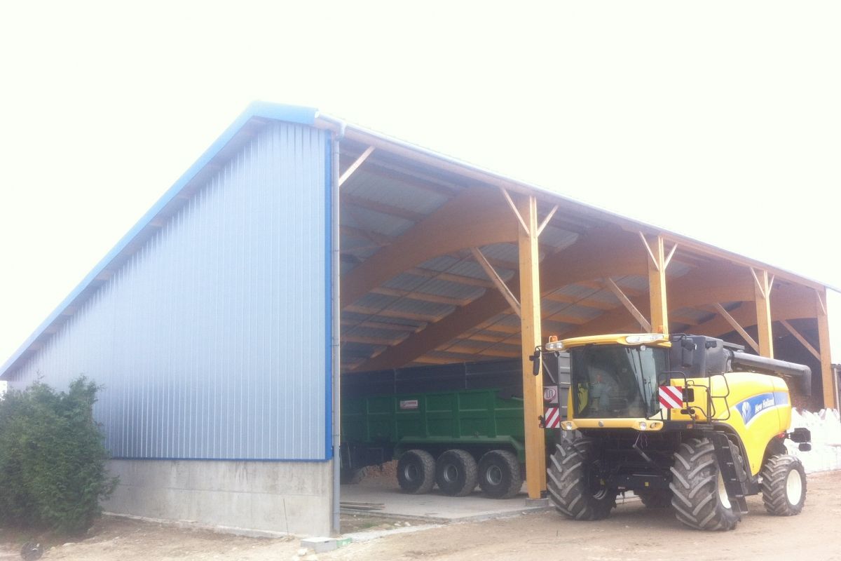 découvrez le bardage solaire, une solution innovante alliant esthétique et performance énergétique. transformez votre bâtiment en une source d'énergie renouvelable tout en préservant son design. idéal pour une construction durable et respectueuse de l'environnement.