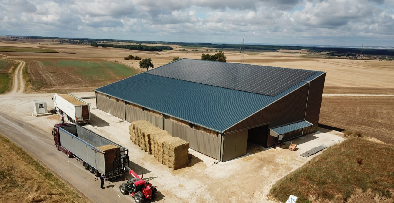 découvrez les avantages des bâtiments agricoles photovoltaïques, une solution durable et rentable pour optimiser vos espaces tout en produisant de l'énergie verte. transformez votre exploitation avec une installation adaptée aux besoins agricoles.