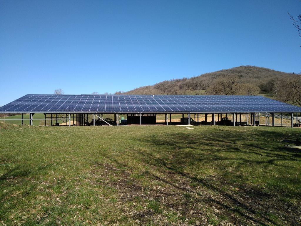 découvrez comment les bâtiments agricoles solaires transforment l'agriculture en alliant durabilité et efficacité énergétique. optimisez vos ressources tout en réduisant votre impact environnemental grâce à des solutions photovoltaïques adaptées à vos besoins agricoles.