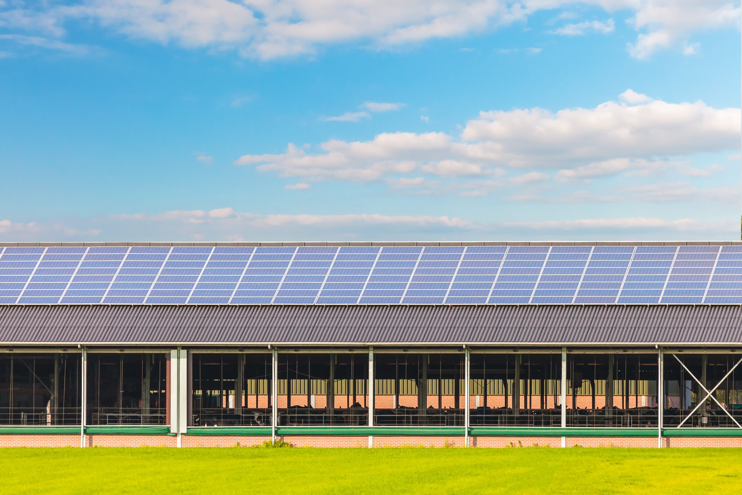 découvrez comment bénéficier d'un bâtiment photovoltaïque gratuit, une solution innovante pour produire votre propre énergie renouvelable. informez-vous sur les avantages, les subventions et les aides disponibles pour passer à une énergie plus verte sans investissement initial.