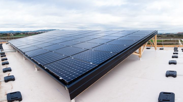 découvrez comment bénéficier d'un bâtiment photovoltaïque gratuit pour produire votre propre énergie propre et économiser sur vos factures d'électricité. informez-vous sur les aides disponibles et les avantages d'une construction écologique.
