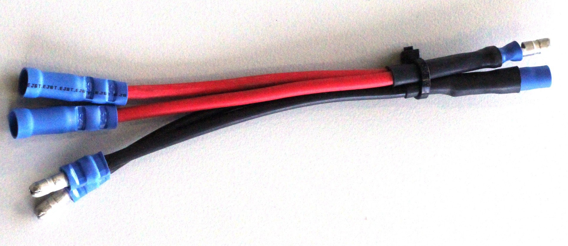 découvrez tout ce qu'il faut savoir sur les batteries parallèles : fonctionnement, avantages et applications. optimisez vos systèmes énergétiques en comprenant comment connecter plusieurs batteries pour une performance accrue.