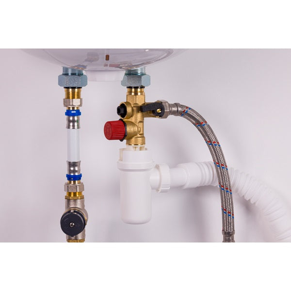 découvrez comment effectuer efficacement le branchement de votre chauffe-eau grâce à nos conseils pratiques et astuces. assurez-vous d'une installation sécurisée et performante pour garantir le confort de votre maison.