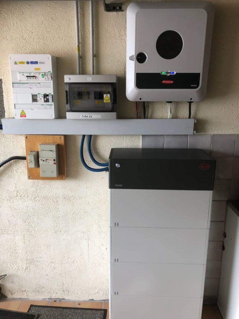 découvrez comment réaliser un branchement efficace de votre onduleur pour protéger vos équipements électriques des coupures de courant. suivez nos conseils pratiques et guide étape par étape pour assurer une installation sécurisée et optimale.