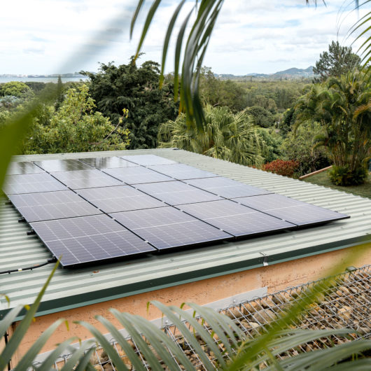 découvrez les différents types de bruits associés aux panneaux solaires, leurs causes, ainsi que des conseils pour minimiser les nuisances sonores. informez-vous sur l'impact acoustique de l'énergie solaire et améliorez le confort de votre installation.