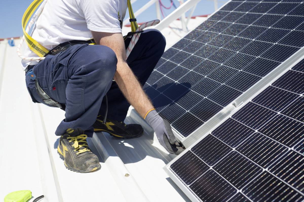 découvrez comment optimiser votre budget pour l'installation de panneaux solaires. explorez nos conseils pratiques, les coûts à prévoir et les aides financières disponibles pour rendre votre transition énergétique accessible et rentable.