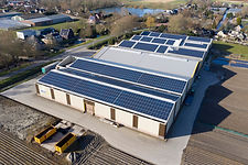 découvrez notre bureau solaire en île-de-france, une solution innovante et écologique pour optimiser votre espace de travail tout en réduisant votre empreinte carbone. adoptez une approche durable avec nos services adaptés aux professionnels.