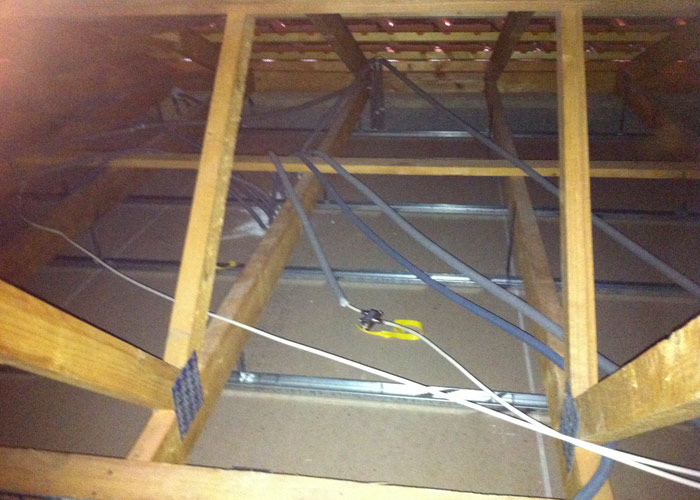 découvrez notre gamme de câbles pour combles, idéale pour toutes vos installations électriques et de communication. assurez une connexion fiable et une efficacité maximale dans vos espaces sous les toits.