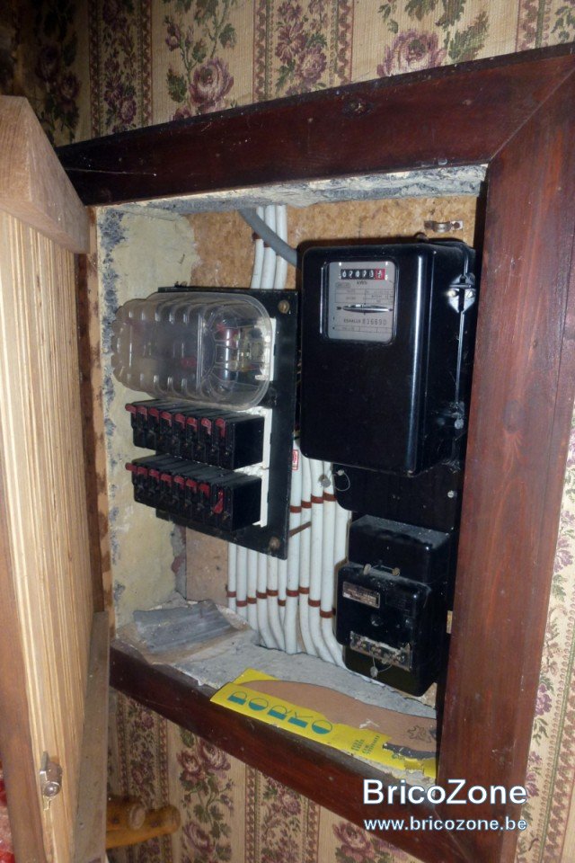 découvrez notre câble compteur-disjoncteur de haute qualité, idéal pour assurer une connexion fiable entre votre compteur électrique et votre disjoncteur. conçu pour garantir sécurité et performance, ce câble est facile à installer et répond aux normes les plus strictes. optimisez votre installation électrique dès aujourd'hui !