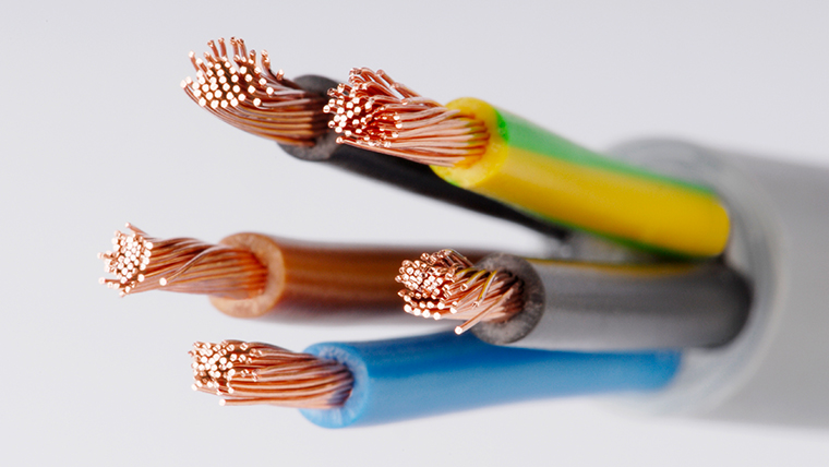 découvrez notre sélection de câbles de haute qualité, adaptés à tous vos besoins technologiques. que ce soit pour le chargement, la connexion audio ou vidéo, trouvez le câble parfait pour optimiser vos dispositifs électroniques.