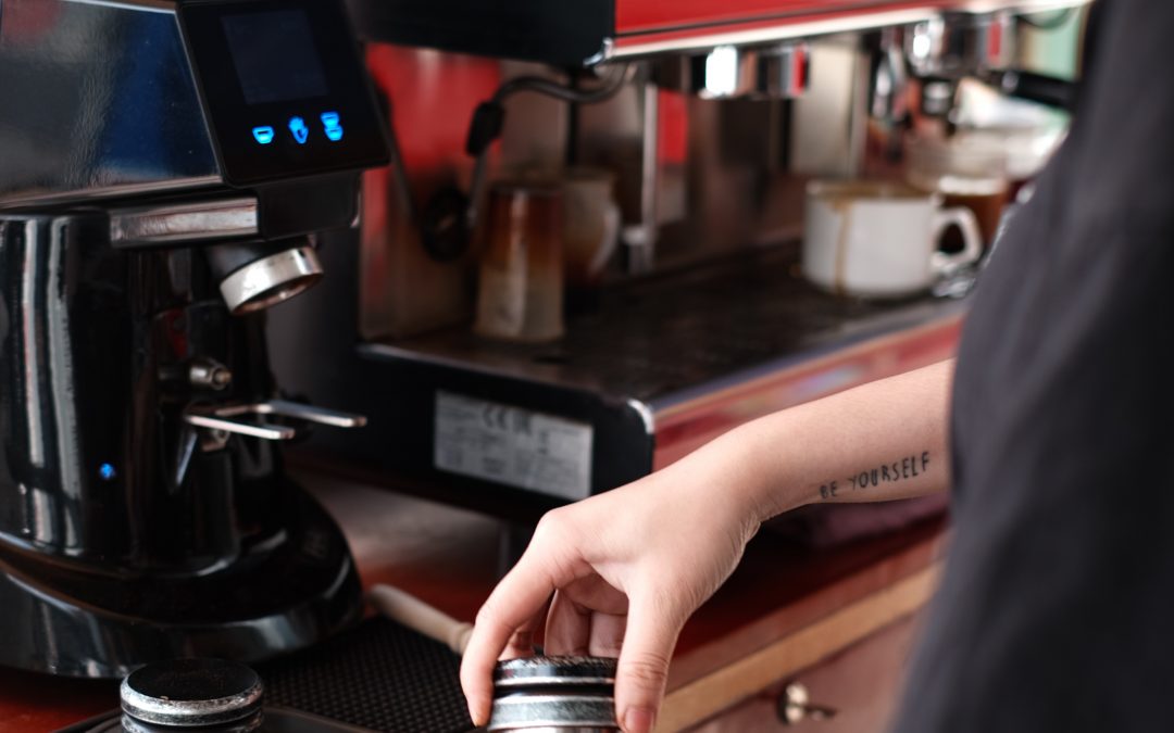découvrez l'expérience unique du café triporteur : un café artisanal préparé sur roues, offrant des saveurs authentiques et un service convivial. savourez votre boisson préférée tout en explorant la ville à bord de ce charmant véhicule. parfait pour les amateurs de café en quête d'authenticité et de nouvelles découvertes.