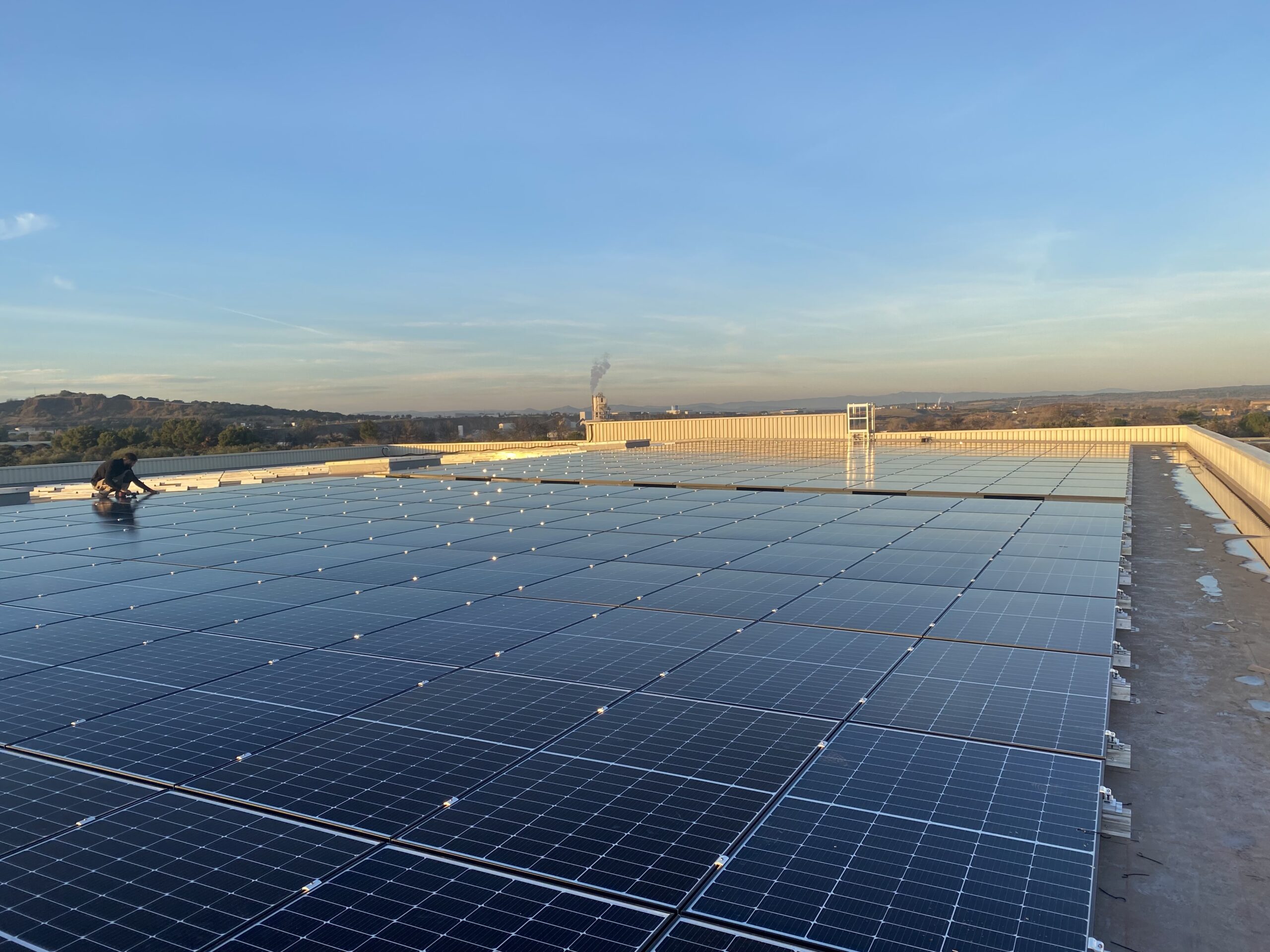 découvrez l'importance de la surface photovoltaïque pour maximiser l'efficacité de vos installations solaires. optimisez votre production d'énergie renouvelable grâce à nos conseils et solutions pratiques.