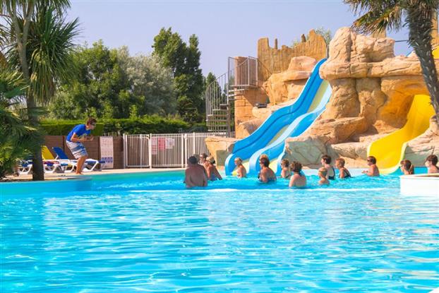 découvrez cap soleil, votre destination idéale pour des vacances au bord de la mer. profitez d'un cadre idyllique, d'activités nautiques variées et d'un ensoleillement exceptionnel pour des moments inoubliables en famille ou entre amis.