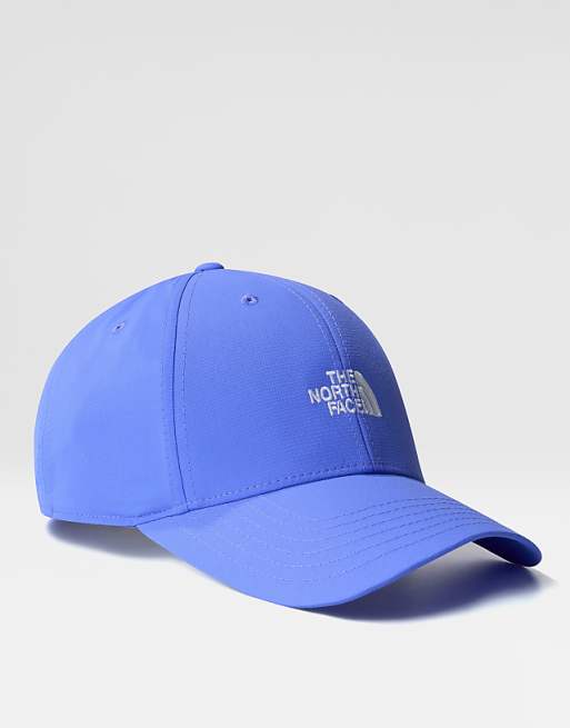 découvrez notre casquette solaire, idéale pour vous protéger des rayons du soleil tout en restant tendance. conçue avec des matériaux légers et respirants, elle offre un confort optimal lors de vos activités en plein air. ne laissez pas le soleil vous arrêter, optez pour une protection stylée!