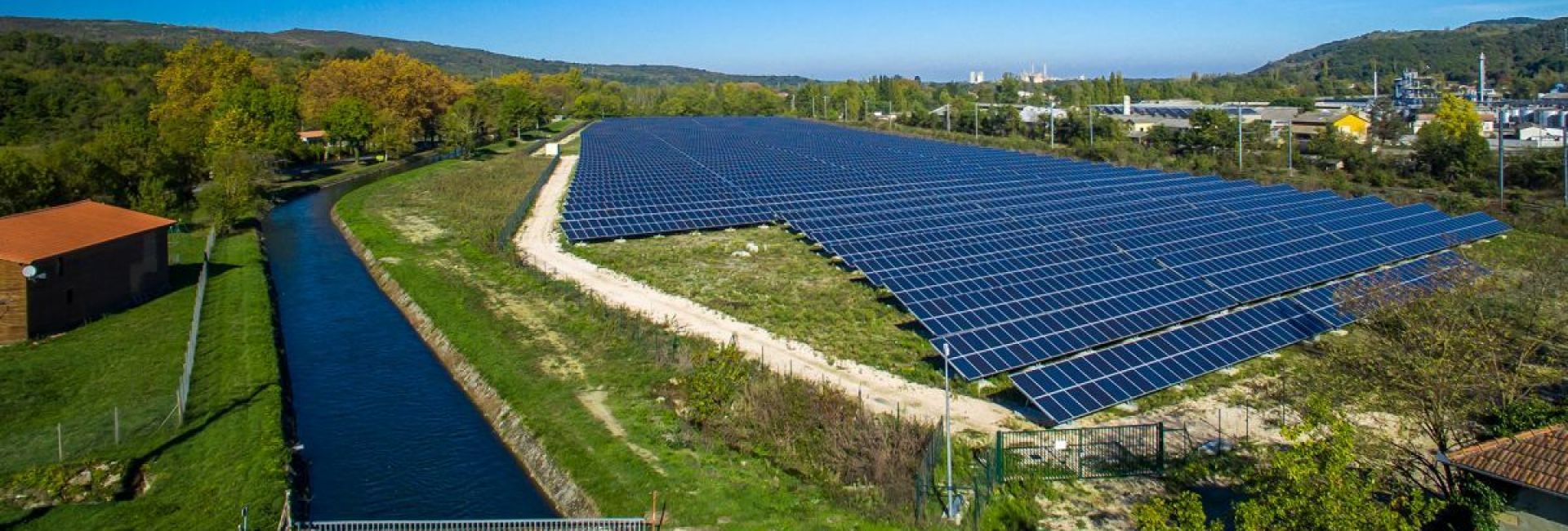 découvrez notre centrale photovoltaïque, une solution innovante et écologique pour produire de l'énergie verte. profitez de l'énergie solaire et réduisez votre empreinte carbone tout en réalisant des économies sur vos factures d'électricité.