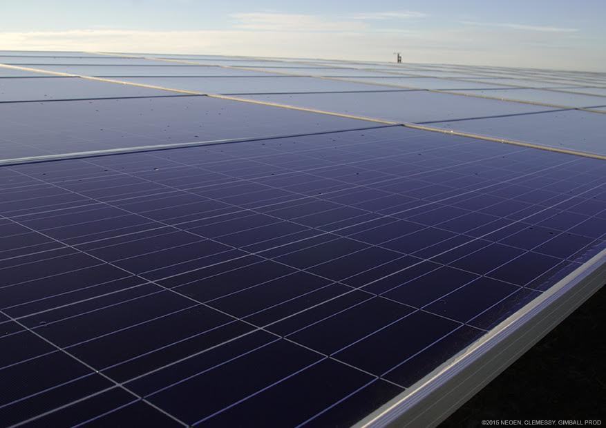 découvrez la centrale solaire de cestas, l'une des plus grandes installations photovoltaïques d'europe, qui produit une énergie renouvelable durable pour un avenir plus vert. explorez ses innovations technologiques et son impact environnemental positif.
