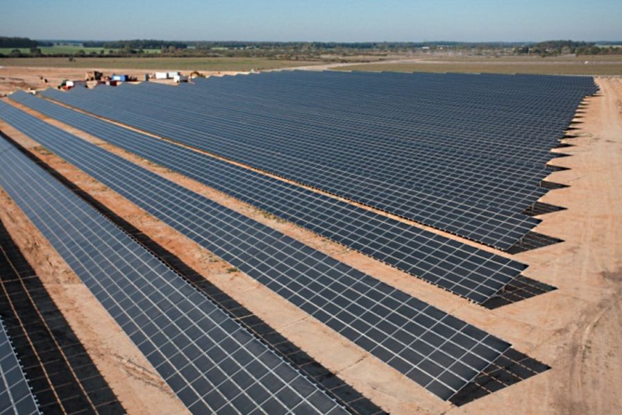 découvrez les centrales photovoltaïques en france : un guide complet sur leur fonctionnement, leur impact environnemental et les opportunités d'investissement dans l'énergie solaire. informez-vous sur les projets en cours et les avantages des énergies renouvelables pour un avenir durable.