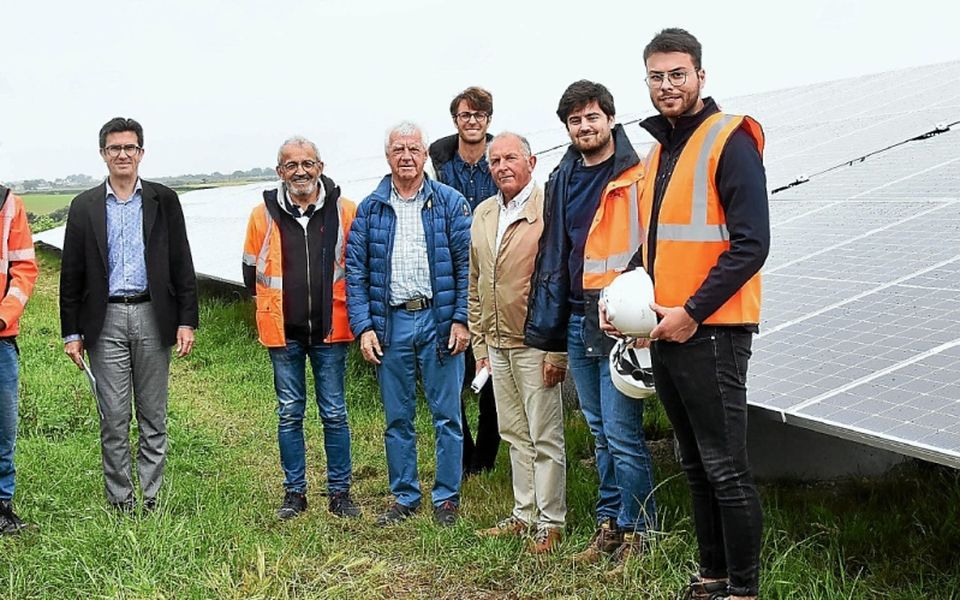 découvrez les avantages des champs photovoltaïques, une solution énergétique durable et efficace. apprenez comment ces installations solaires maximisent l'utilisation de l'énergie renouvelable et contribuent à la transition énergétique ainsi qu'à la réduction des émissions de carbone.