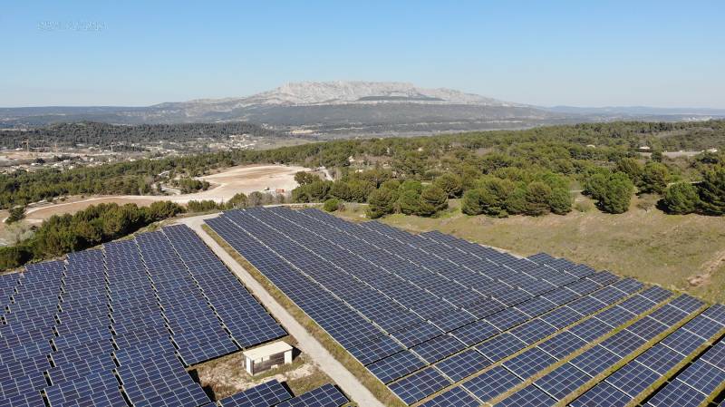 découvrez le champ pv, un domaine en pleine expansion dédié à l'énergie photovoltaïque. informez-vous sur les dernières innovations, les installations solaires et les tendances du marché pour optimiser votre consommation d'énergie durable.
