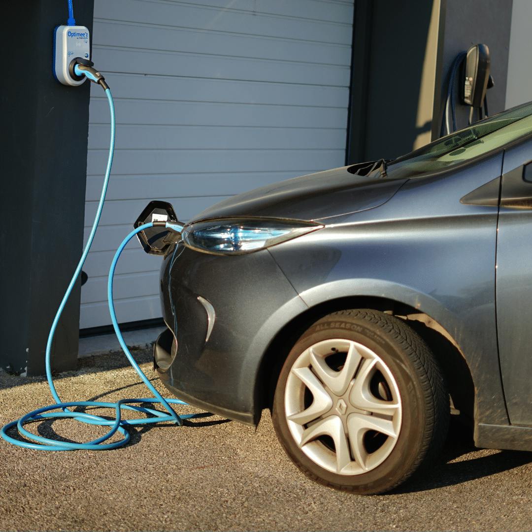 découvrez comment charger votre renault zoe grâce à des panneaux photovoltaïques, une solution écologique et économique pour une conduite zéro émission. maximisez votre autonomie tout en réduisant votre empreinte carbone !