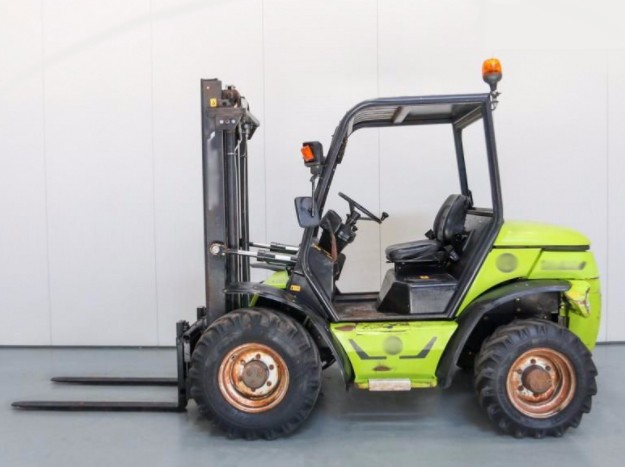 découvrez notre sélection de chariots élévateurs d'occasion de qualité, parfaits pour améliorer l'efficacité de vos opérations logistiques. profitez de prix compétitifs et d'équipements fiables qui répondent à vos besoins spécifiques.