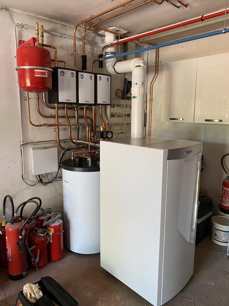 découvrez nos solutions de chauffage avec des chauffe-eaux électriques et des chaudières fioul. profitez d'une efficacité énergétique optimale, d'un confort inégalé et d'un large choix pour répondre à vos besoins. informez-vous sur les avantages, l'installation et l'entretien pour un chauffage performant toute l'année.