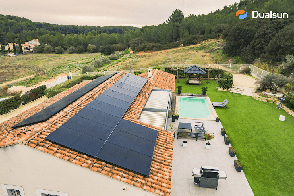 découvrez notre sélection de panneaux photovoltaïques de 6 à 9 kwc, idéale pour optimiser votre production d'énergie solaire. choisissez parmi nos modèles performants et économisez sur vos factures tout en préservant l'environnement.
