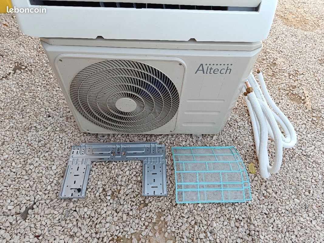 découvrez notre climatiseur réversible 3500w, idéal pour un confort optimal tout au long de l'année. profitez d'une climatisation efficace et d'un système de chauffage performant pour maintenir une température agréable dans votre intérieur, quelle que soit la saison.