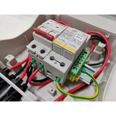découvrez notre coffret solaire, une solution pratique et écologique pour alimenter vos appareils électriques. idéal pour les randonnées, les camping ou comme source d'énergie alternative à domicile, ce coffret allie performance et durabilité. profitez de l'énergie renouvelable en toute simplicité.