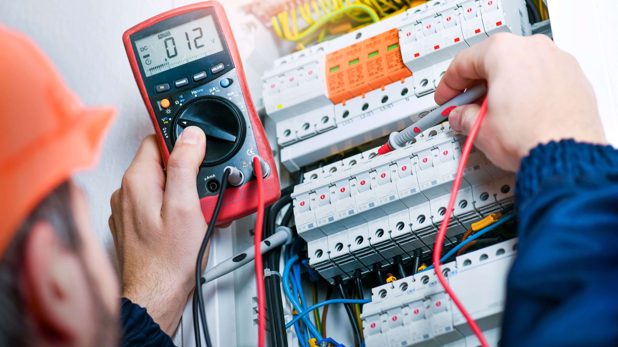 découvrez la durée moyenne de visite au consuel, les étapes clés de l'inspection et les conseils pratiques pour préparer votre rendez-vous afin d'assurer une expérience fluide et efficace.