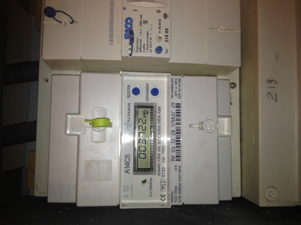 découvrez le compteur a14c5, un dispositif de mesure performant et fiable, idéal pour vos besoins en surveillance de consommation. profitez d'une technologie avancée pour optimiser votre gestion énergétique.