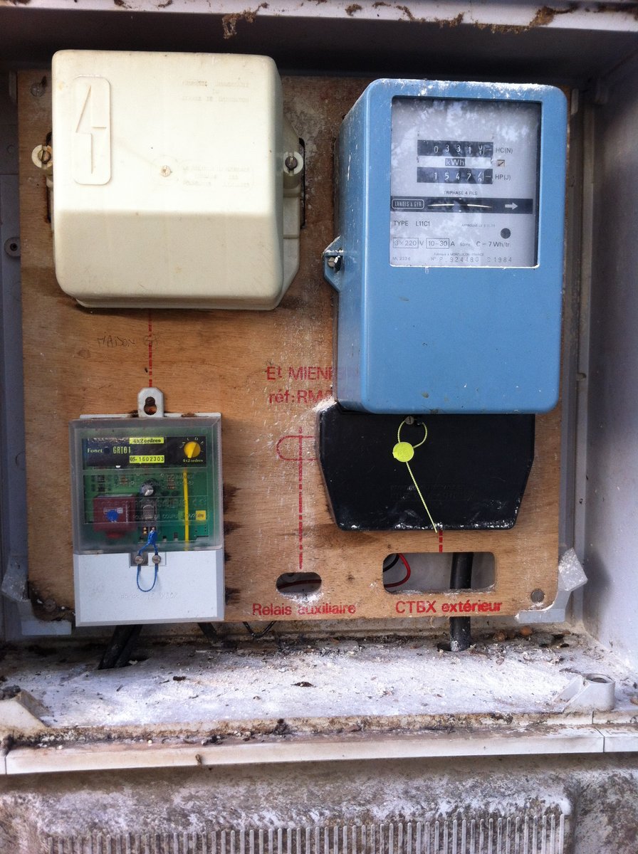 découvrez tout ce qu'il faut savoir sur le compteur edf : fonctionnement, choix du modèle, conseils d'installation et gestion de votre consommation d'énergie. informez-vous sur les dernières innovations et optimisation de votre contrat.