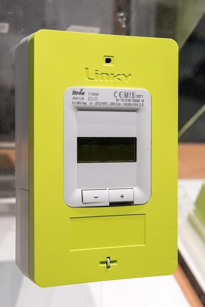 découvrez tout ce que vous devez savoir sur le compteur edf triphasé, un dispositif essentiel pour gérer efficacement votre consommation d'électricité dans les foyers avec des besoins élevés. apprenez les avantages, le fonctionnement et comment choisir le bon compteur pour vos installations.