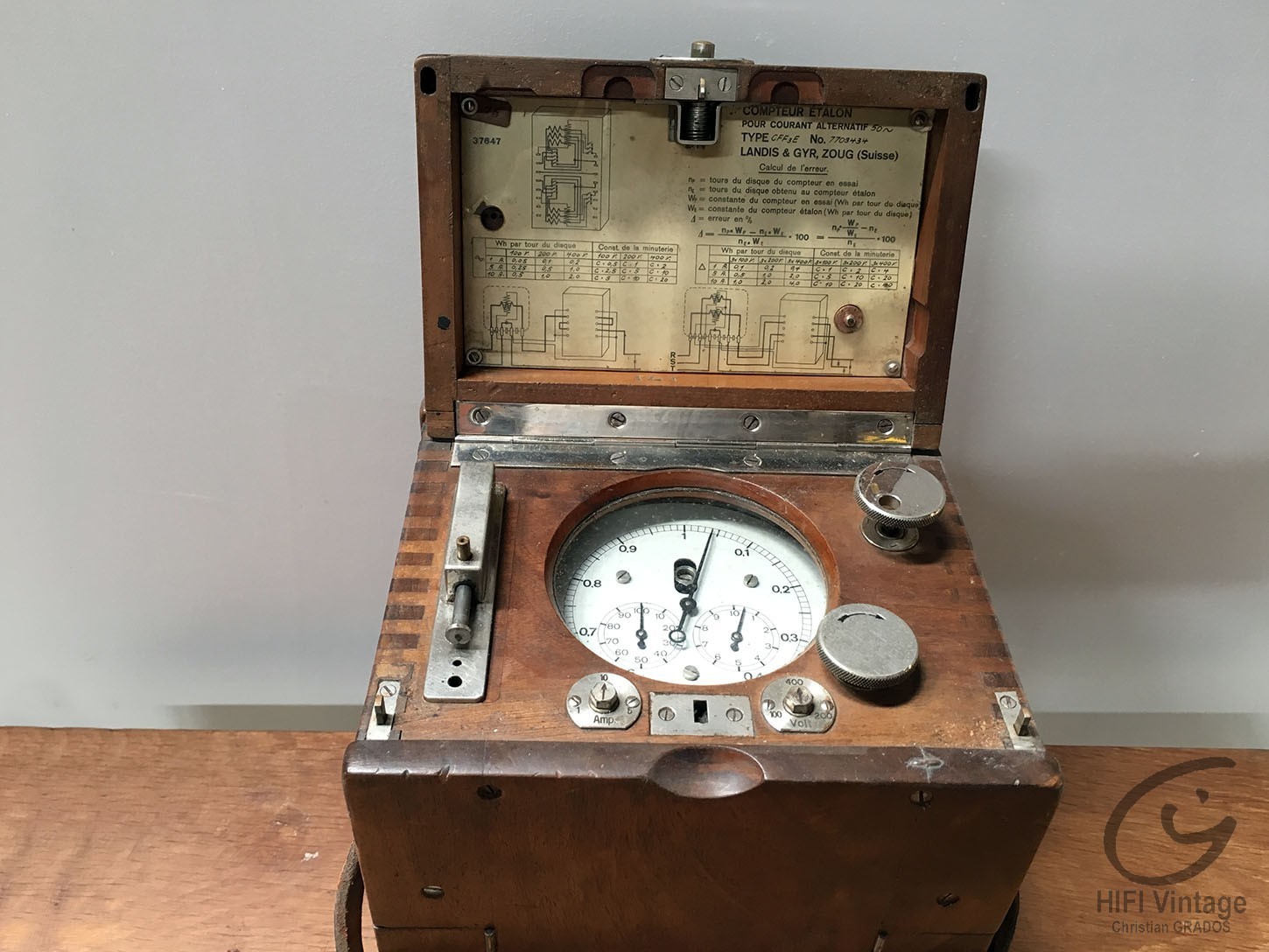 découvrez le compteur landis gyr, une solution innovante pour la gestion de votre consommation d'énergie. précis, fiable et facile à utiliser, il vous aide à suivre votre consommation en temps réel, optimisant ainsi votre efficacité énergétique.